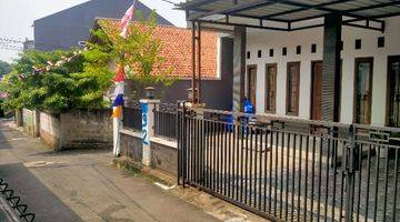 Gambar 1  Rumah Unfurnished Bagus SHM - Sertifikat Hak Milik di Jagakarsa