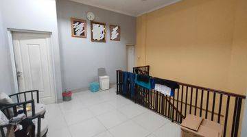 Gambar 3 DiJual Rumah di Taman semanan indah 2 Lantai