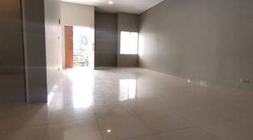 Gambar 1 Rumah Cantik Minimalis Modern 2 Lantai di sayap Jalan Riau