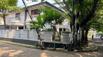 Gambar 1 Dijual rumah bagus hoek di Bintaro sektor 2