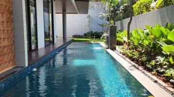 Gambar 2 Rumah 2 Lantai Tropical Modern Semi Furnished di Kemang, Jakarta Selatan