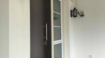 Gambar 4 Dijual Rumah 2 Lantai Savia Park Semi Furnish  Bsd City