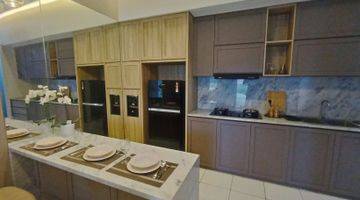 Gambar 5 Rumah 2 Lantai Modern, Elegan dan Fungsional