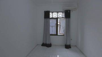 Gambar 4 DIJUAL RUMAH SIAP HUNI 2LANTAI AREA TEBET