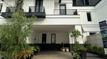 Gambar 2 Mewah Brand New American Style Dalam Townhouse di Pondok Indah