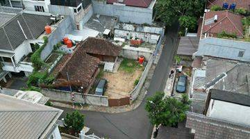 Gambar 1 Rumah Hoek Hitung Tanah Di Jalan Cililin Dekat Senopati Area