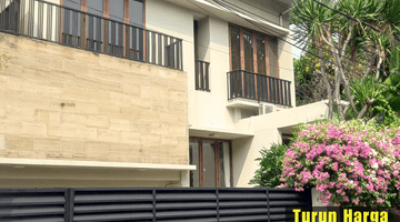 Gambar 1 Turun Harga Rumah 2 Lantai Modern Tropical Dalam Komplek Elite