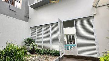 Gambar 5 Rumah 2 Lantai Minimalis Semi Furnished, Ada Pool Prime Area