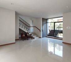 Gambar 5 Jual cepat rumah modern di BSD City cluster Caelus Greenwich 9x16