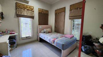 Gambar 4 Rumah Mewah Hoek Cluster Pascal Gading Serpong