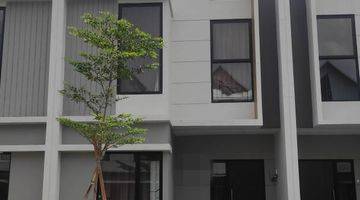 Gambar 1 Rumah 2 Lantai Semi Furnish Siap Huni Modern Minimalis Dekat ITS & Pakuwon City