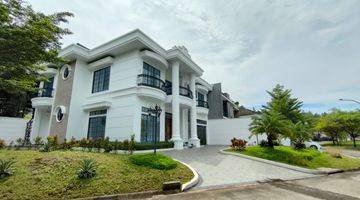 Gambar 3 Rumah Mewah Klasik Baru Cluster Ter Elite Di Sentul City, Bogor