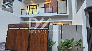 Gambar 1 Rumah Minimalis Brand New 2 Lantai Di Graha Raya Siap Huni