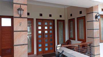 Gambar 1 Rumah 4 Lantai Bagus Furnished SHM di Bukit Dago Selatan, Bandung