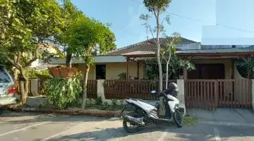 Gambar 1 Rumah Luas Dan Nyaman di Margahayu Tahap Depan Kota Bandung