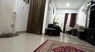 Gambar 2 Rumah Mewah 2lt di Komplek Elit Dkt Stt Telkom Buahbatu