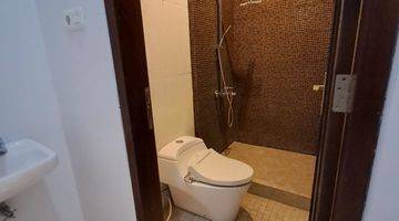 Gambar 3 Rumah 2 Lantai Semi Furnished SHM Bona Indah