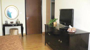 Gambar 4 Dijual Apartemen The Peak Sudirman, 232m2,  Tower Regis, 3br, 3bath, Furnished, View Pool