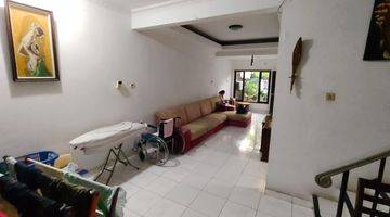 Gambar 5 Dijual Rumah Modern 2 Lantai Furnished di Pelepah Indah, Kelapa Gading