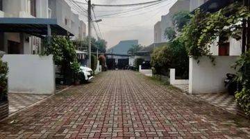 Gambar 1 Rumah 2 Lantai Bagus di Pasar Minggu, Jakarta Selatan