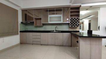 Gambar 5 Apartement Sudirman Park 3 BR Furnished Bagus