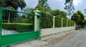 Gambar 1 Rumah Villa di Lembang (Byk Pohon Durian)dekat Wisata D'Castello Lembang 