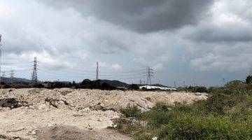 Gambar 2 Tanah Kawasan Krakatau Steel Industri Cilegon Untuk Pabrik Gudang