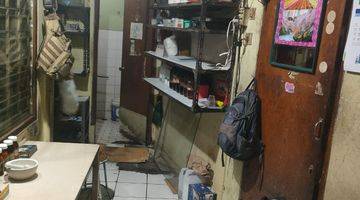 Gambar 2 Ruko Tengah Kota Jalur Ramai di Ramdan Bandung