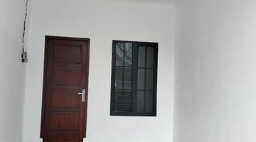 Gambar 2 Rumah 2 Lantai Bagus Unfurnished SHM di Harapan Indah, Bekasi b0964 