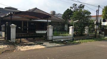 Gambar 1 Rumah Unfurnished Butuh renovasi  di Surapati