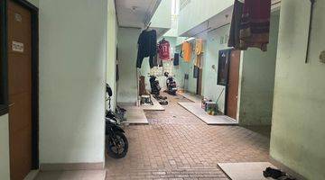 Gambar 5 Rumah Kost Terisi Penuh Di Belakang Taman Tekno Bsd