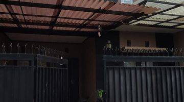 Gambar 1 Rumah 2 lantaj di pondok kelapa jakarta tomur