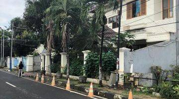 Gambar 2 Rumah 2 lantai bagus kokoh  di Menteng 