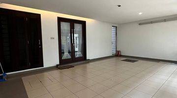 Gambar 5 Royal Residence Kemayoran 4 Lantai