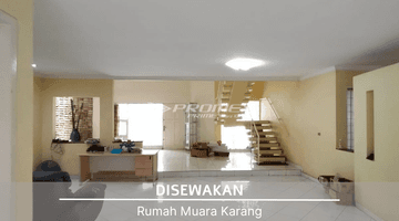 Gambar 5 Rumah Pinggir Jalan Muara Karang, Jakarta Utara