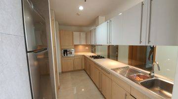 Gambar 3 Apartemen Summit Kelapa Gading 3 BR Semi Furnished Bagus