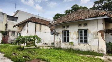 Gambar 3 Jual / Sewa Rumah Tua Sayap Riau 794m Shm Taman Luas