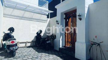 Gambar 1 Villa Full Furnished with Pool lokasi dalam komplek villa diarea Padonan Tibubeneng Canggu cocok untuk tempat tinggal dan investasi