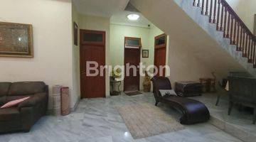 Gambar 3 Rumah 2 lantai Full furnished terawat siap huni dilokasi strategis ditengah kota Denpasar Area Renon.