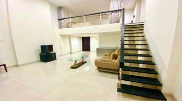 Gambar 1 Harga Murah Brooklyn Soho Alam Sutera Fully Furnished Bagus Hadap Kolam Renang