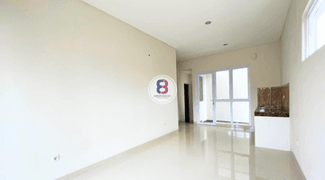 Gambar 5 Rumah Tepi Jalan Utama Area Bintaro Sektor 9