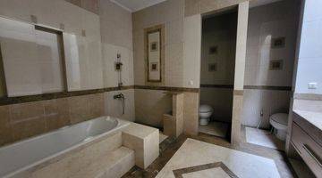 Gambar 4 Rumah Mewah Semi Furnished Di Batununggal, Bandung