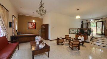 Gambar 1 Rumah Lux Furnished di Komplek Resor Dago Pakar