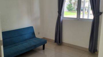 Gambar 3 Rumah 2 Lantai Semi Furnished Bagus