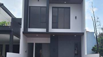 Gambar 1 Rumah 3 Lantai Unfurnished Di Kota Wisata Cibubur, Jakarta Timur