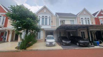 Gambar 3 Rumah dengan kamar banyak dan semi furnish di gading serpong 