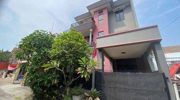 Gambar 2 Dijual Rumah Bagus 3 Lantai Di Kemang Pratama, Bekasi 