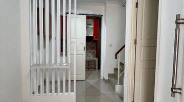 Gambar 1 Rumah 2 Lantai Gading Serpong Cluster Karelia 7x12 3kt Rapi Semi Furnish