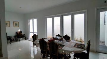 Gambar 3 Pasadena Full Furnished 4KT Hadap Selatan Mewah Rapi Siap Huni Gading Serpong