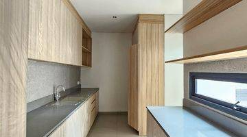 Gambar 3 Lyndon 12x33 5kt+1 3 Lantai Dengan Lift Unfurnish Brand New Navapark Bsd City